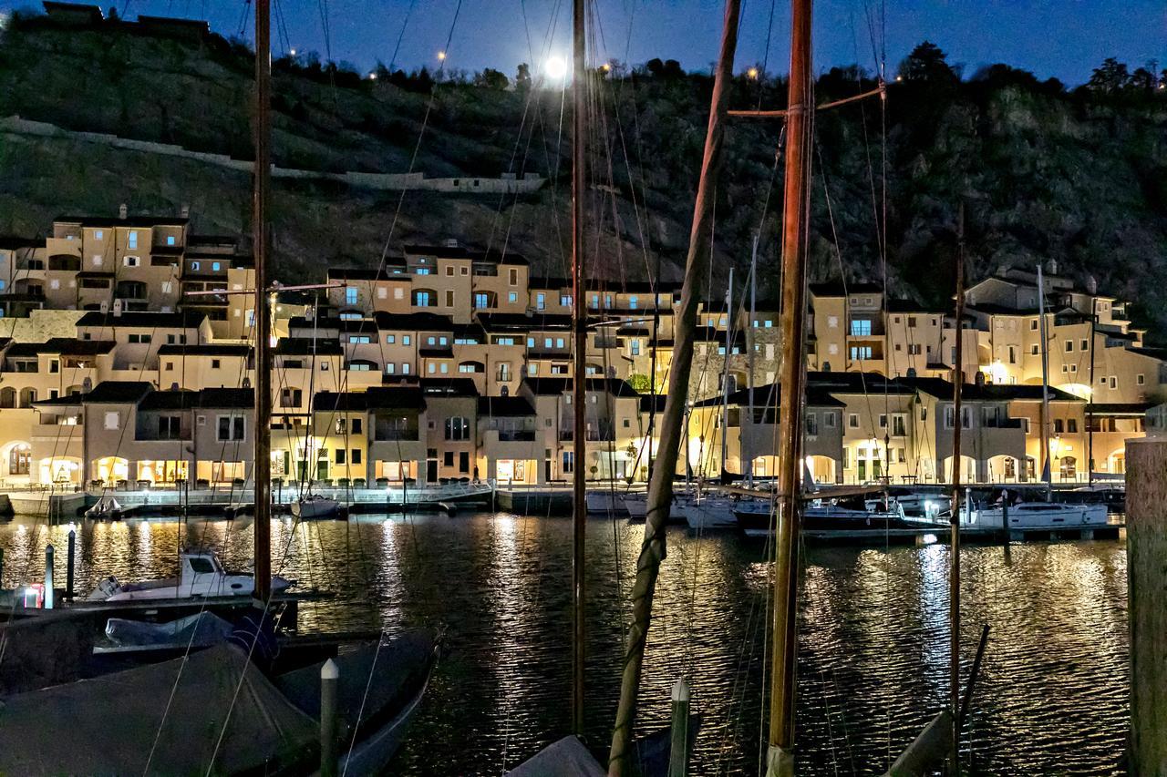 Portopiccolo Avolare Apartments In Panoramic Terrasses - Beach Included Sistiana Eksteriør bilde